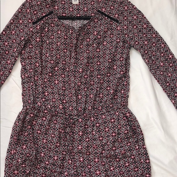 Patterned Romper - Picture 2 of 2